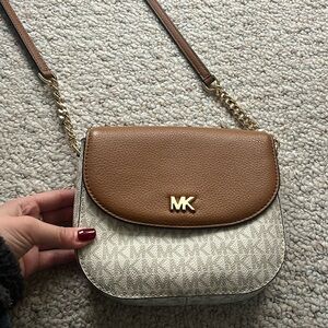 Michael Kors cross body purse